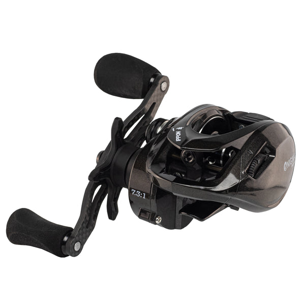 Free Hat with your IPPON Series Flipping IPF100 Baitcasting Reel